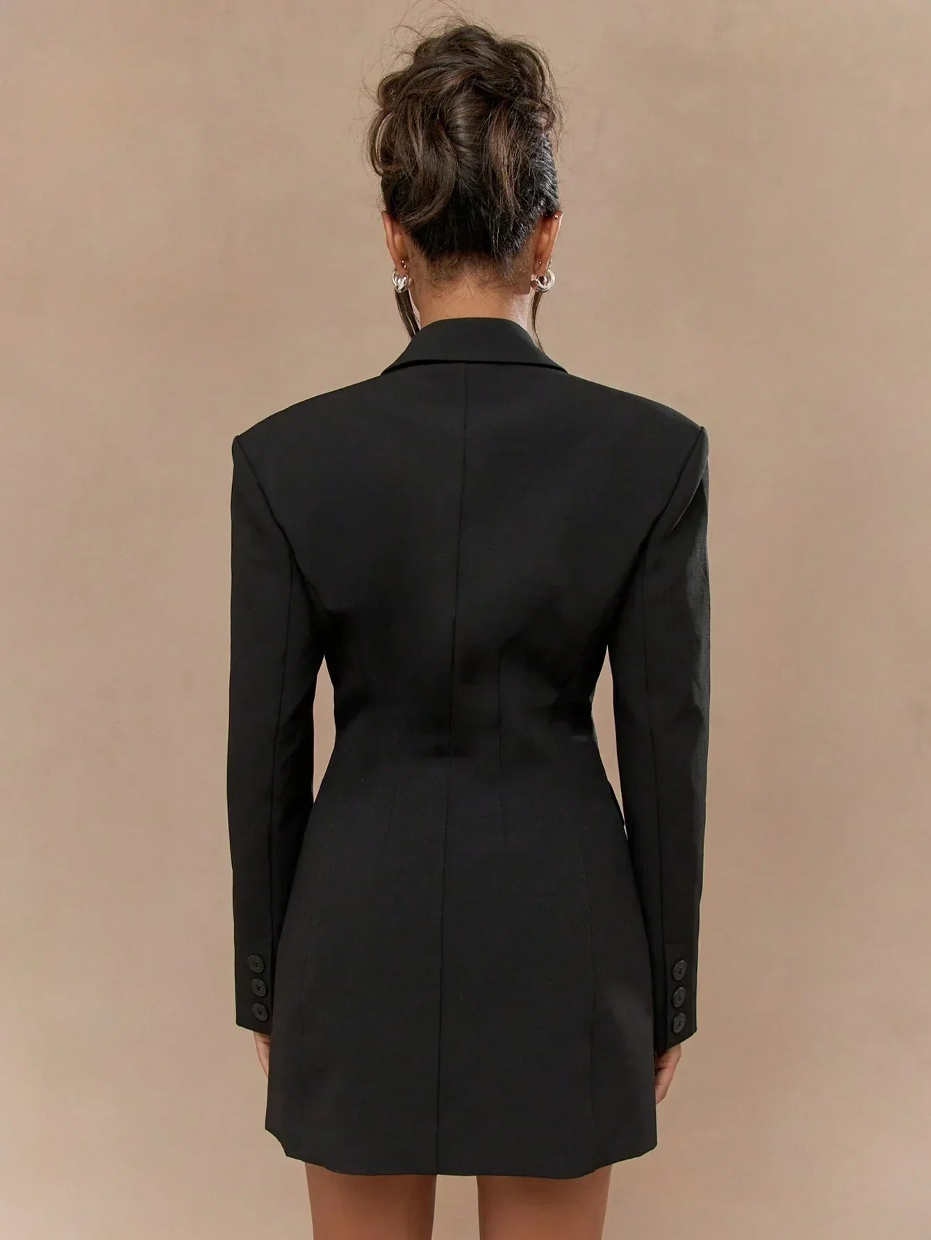 Marie-Louise | Sort Blazer Kjole med Enkel Knapplukking